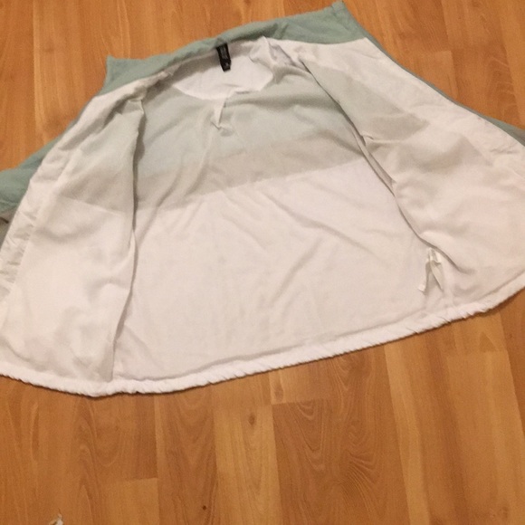 Grey,blue,white zip up - Picture 3 of 4